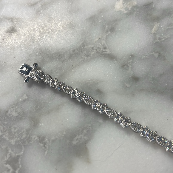 Moissanite 925 sterling silver 7 inch bracelet - Picture 5 of 10